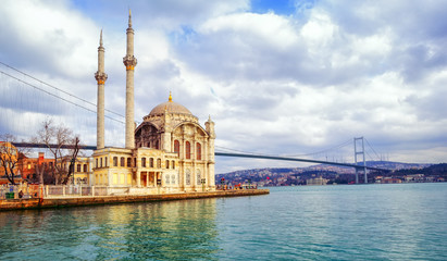 Fototapeta na wymiar Ortakoy mosque and Bosphorus Bridge, Istanbul, Turkey