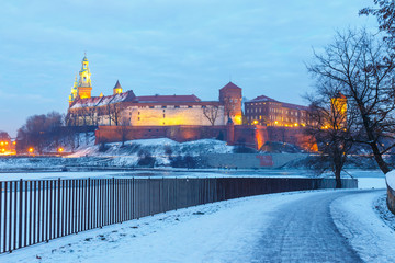 Obraz premium Wawel Castle in the evening in Krakow, Poland