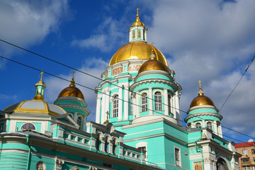 Fototapeta na wymiar Epiphany Cathedral on street Spartakovskaya in Moscow, Russia 