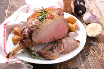 roasted lamb leg
