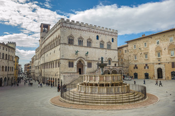 Fontana Maggiore on Piazza IV Novembre in Perugia, Umbria, Italy - obrazy, fototapety, plakaty