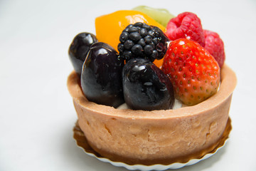  mixed fruit tart ready for dessert