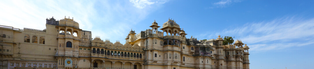 Fototapeta na wymiar Maharaja's City Palace, Udaipur, India