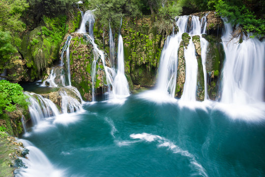 Fototapeta Waterfalls of Martin Brod on Una national park, Bosnia and Herzegovina