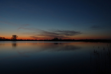 Fototapeta na wymiar Wieczorny zachód słońca