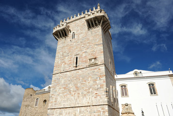 Torre del Homenaje o Torre de las tres Coronas, castillo de Estremoz, Alentejo, Portugal.