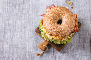 Bagel with stew and fried onion