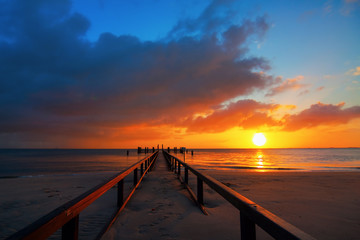 Fototapeta premium Sonnenaufgang am Meere