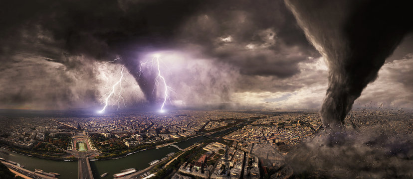 Large Tornado disaster on a city © sdecoret