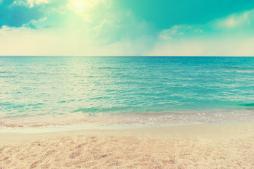 Fototapeta na wymiar Tropical beach and sea with instagram effect