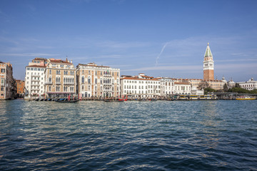 Obraz premium sea view Piazza San Marco with Campanile and Doge Palace