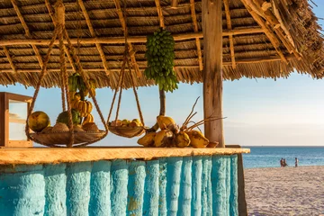 Crédence de cuisine en verre imprimé Zanzibar Bar de plage sympa zanzibar