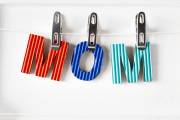 Colorful paper Mom letters