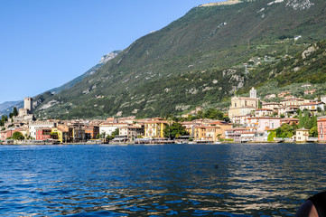 Blick auf den Urlaubsort Malcesine am Gardasee Italien