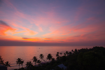 Fototapeta na wymiar sunrise sky over beach and sea