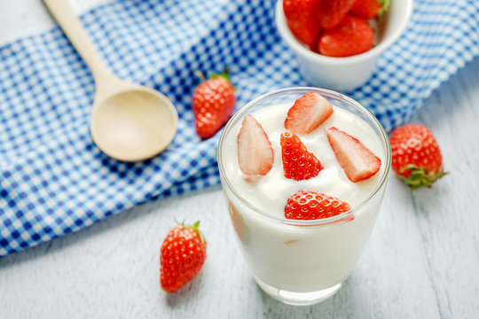 Healthy strawberry yogurt