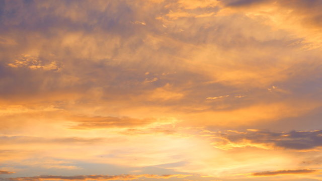 
Orange clouds at sunset
videography different states and configurations sky flying clouds on it in high resolution 4K