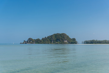 Sea and mountains on Ocean