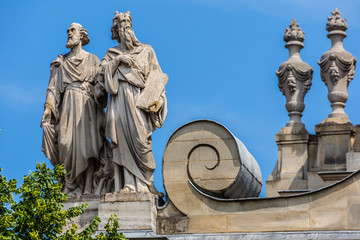 Obraz premium Architectural fragment of Sorbonne edifice. Paris, France.