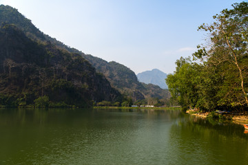 Fototapeta na wymiar Wat Tham Khao Reservoir