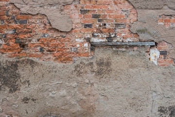 Distressed wall, Basford, Nottingham