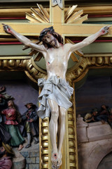 Obraz premium Cross on the altar in the Basilica of the Sacred Heart of Jesus in Zagreb, Croatia