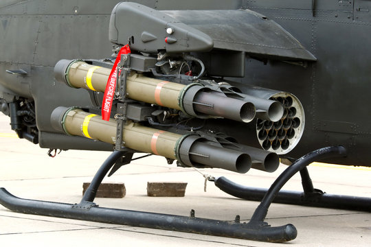 Wire-guide anti-tank missile and rocket launcher mounted on attack helicopter 