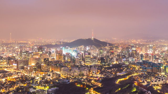 Timelapse of Cityscape of Seoul and seoul tower at night, South Korea.