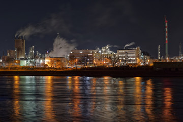 Single-Shot HDR of an industry landscape of Ludwigshafen as seen from Mannheim at the opposite side...
