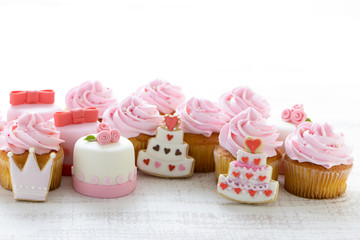 カップケーキ　アイシングクッキー