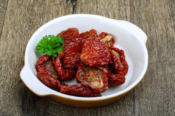 Dried tomatoes