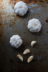 garlic on steel plate