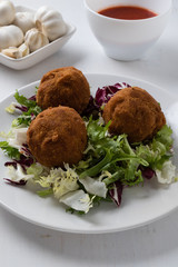 macaroni and cheese balls