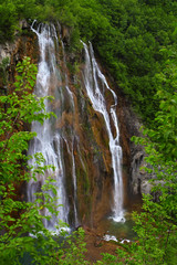 Fototapeta na wymiar Large waterfalls