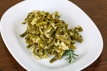 Roast green beans with egg