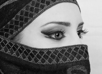 muslim girl eyes