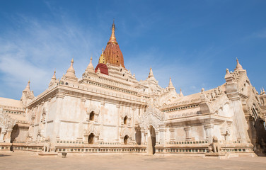 Fototapeta na wymiar Ananda temple, the most beautiful temple in Old Bagan, Myanmar