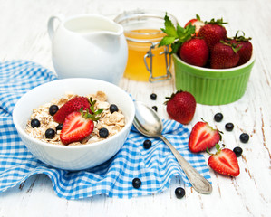 Muesli with strawberries