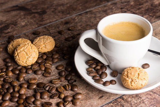 espresso und Geb&auml;ck (gross)
