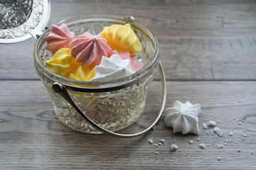 Безе в посуде