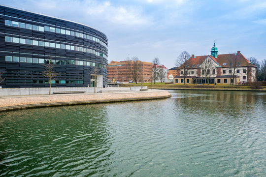 Nya och gamla hovr&auml;tten i Malm&ouml;