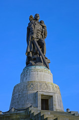 Fototapeta premium Sowjetisches Ehrenmal Treptower Park Berlin