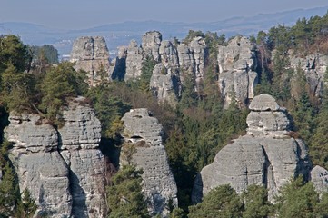 Fototapeta na wymiar Sandstone rocks near Hruba Skala in the Bohemia Paradise (Cesky raj), North Bohemia, Czech republic