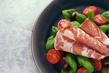 Salad with ham