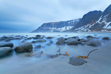 Obraz premium Langzeitbelichtung am Strand von Unstad