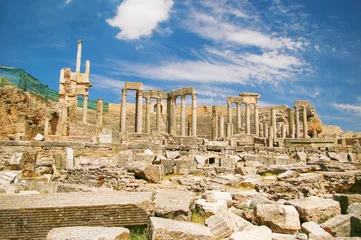 Photo sur Aluminium Rudnes Dougga, ruines romaines. Site du patrimoine mondial de l& 39 Unesco en Tunisie.