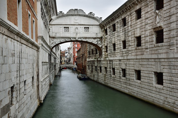 Seufzerbrücke und Dogenpalast | Venedig