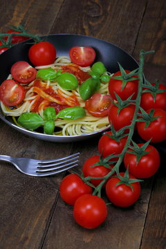 Spaghetti in padella all'italiana