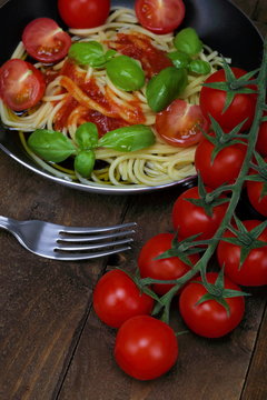 Spaghetti in padella all'italiana