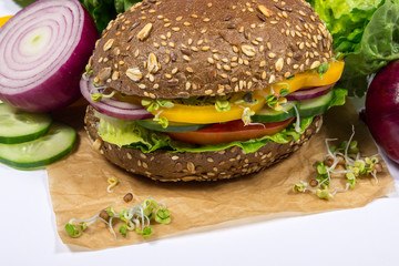 Vegetarian sandwich with fresh vegetables.